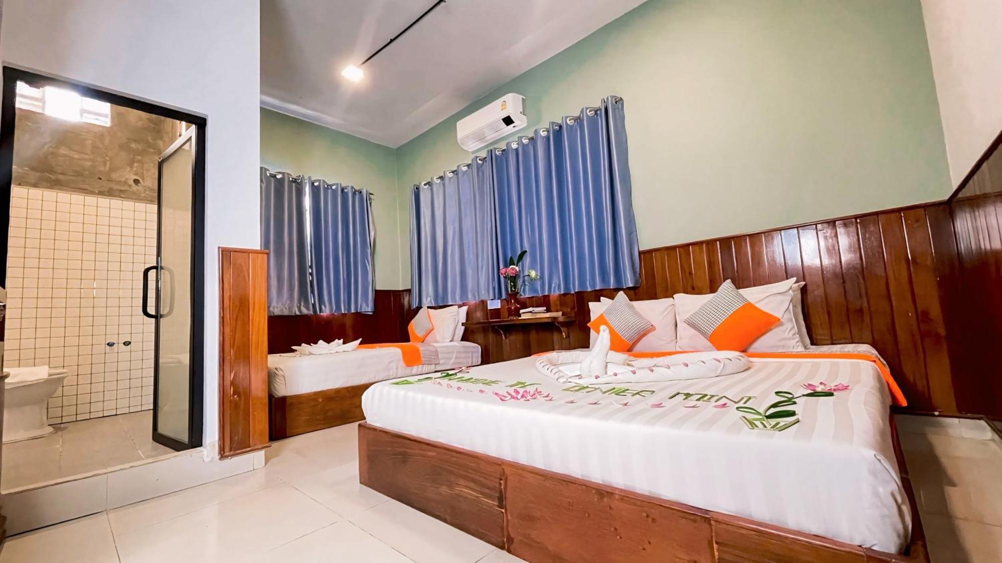 The Center Point Hotel เสียมราฐ ภายนอก รูปภาพ