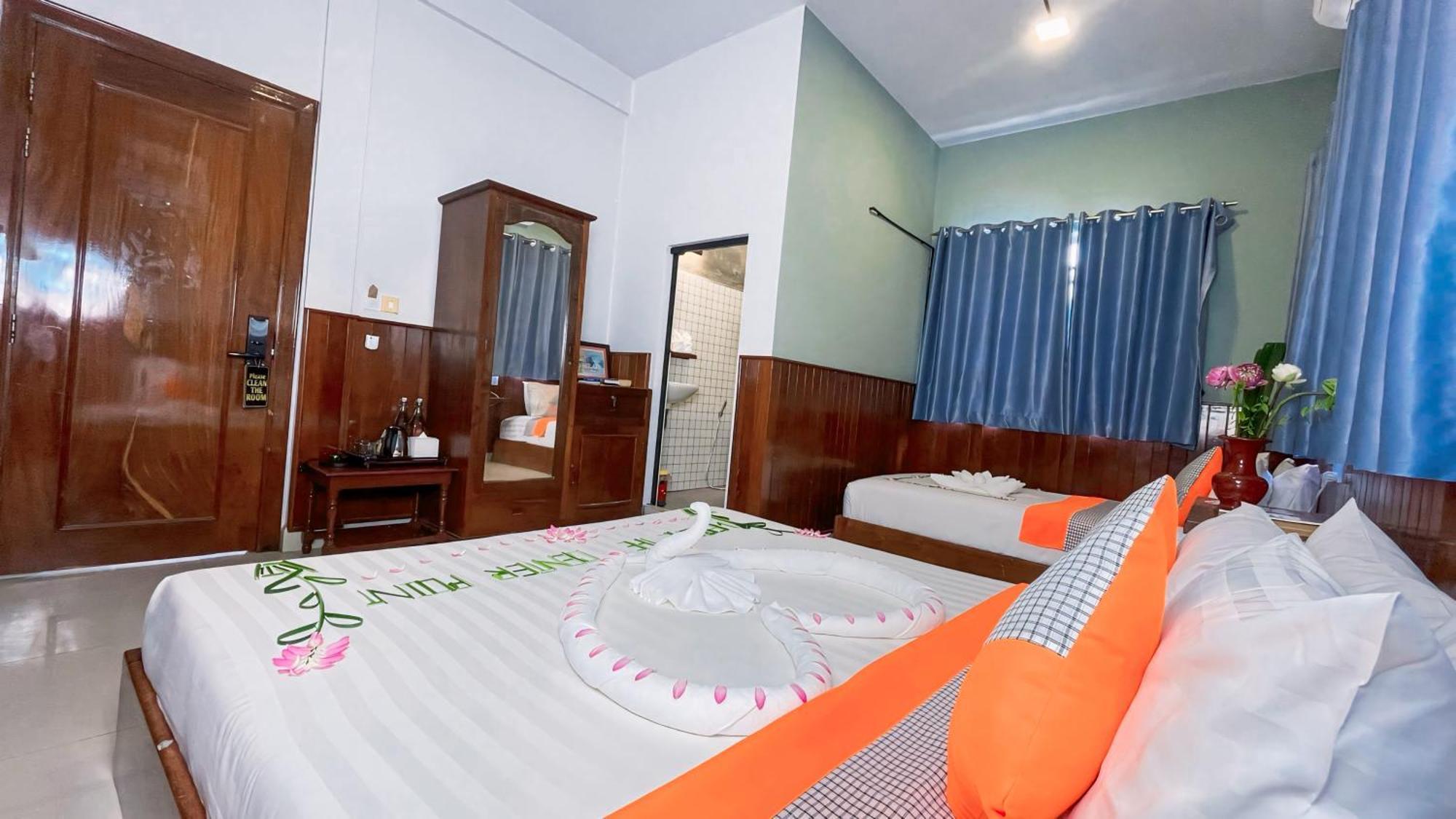 The Center Point Hotel เสียมราฐ ภายนอก รูปภาพ