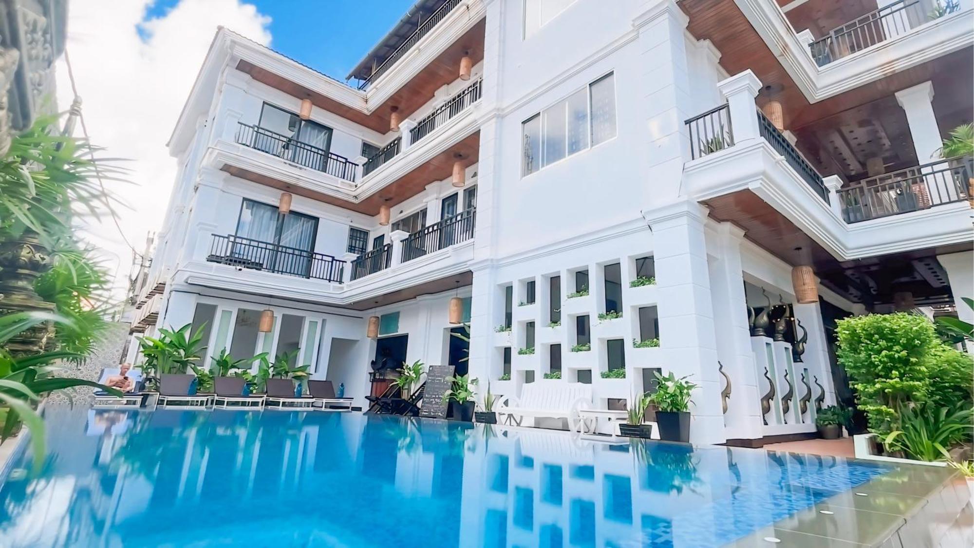 The Center Point Hotel เสียมราฐ ภายนอก รูปภาพ