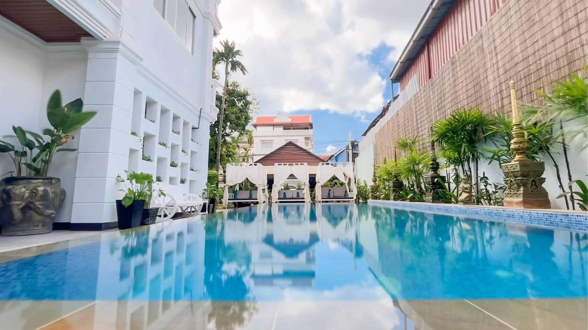 The Center Point Hotel เสียมราฐ ภายนอก รูปภาพ