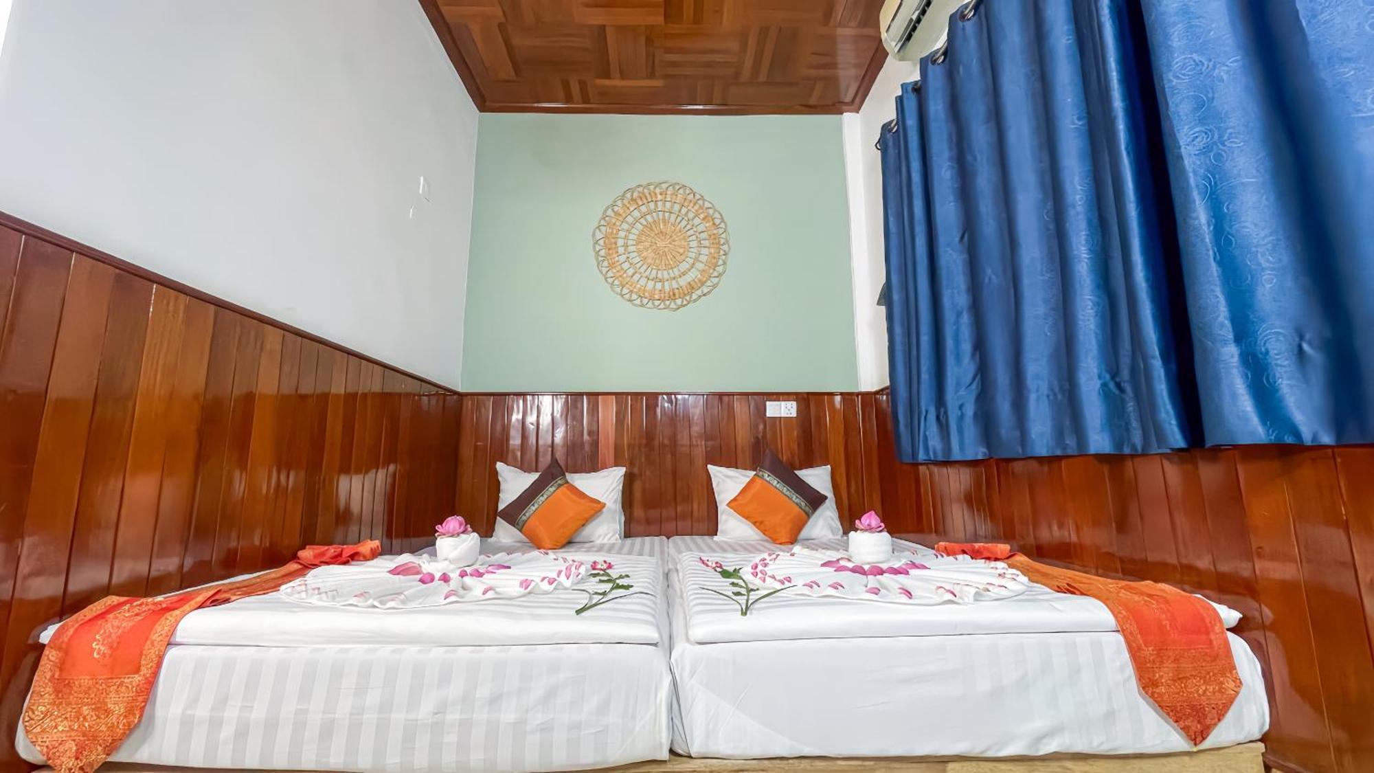 The Center Point Hotel เสียมราฐ ภายนอก รูปภาพ